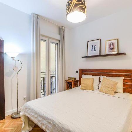 Apartamento Reformado-2 Habitaciones-5 Huespedes Alquiler Temporal Madrid Exterior photo